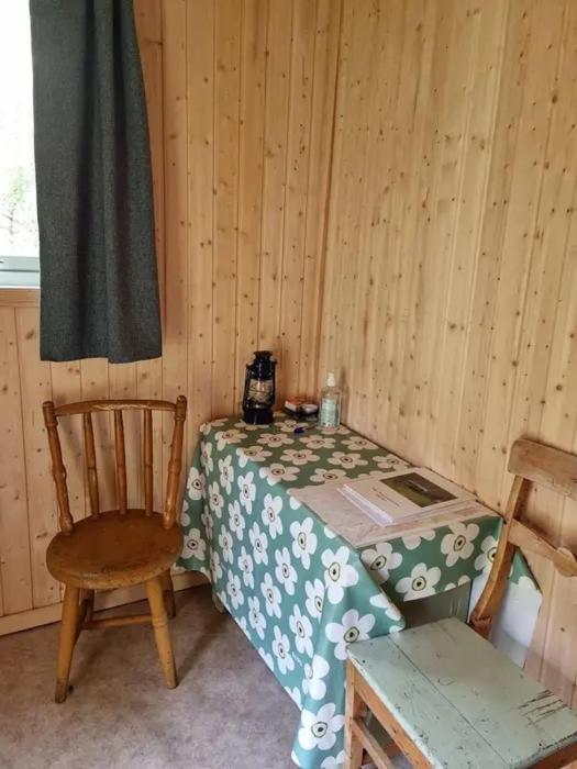 Torfoss Gard, Hytte Utleie, Campingvogn Og Bobil Plasser Potka Exterior foto