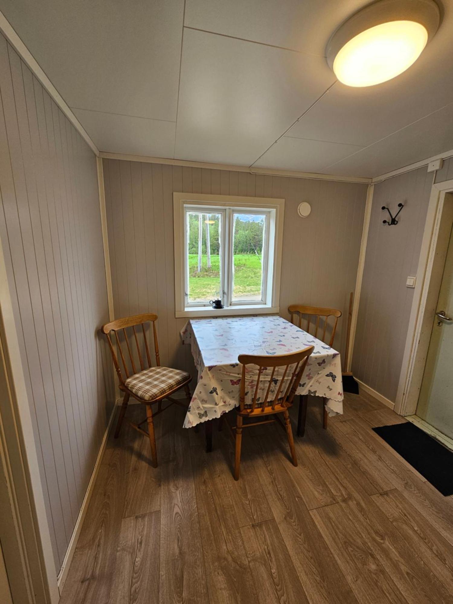 Torfoss Gard, Hytte Utleie, Campingvogn Og Bobil Plasser Potka Exterior foto