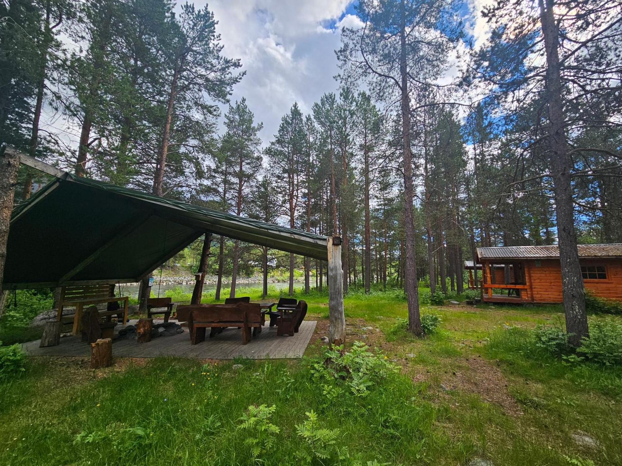 Torfoss Gard, Hytte Utleie, Campingvogn Og Bobil Plasser Potka Exterior foto
